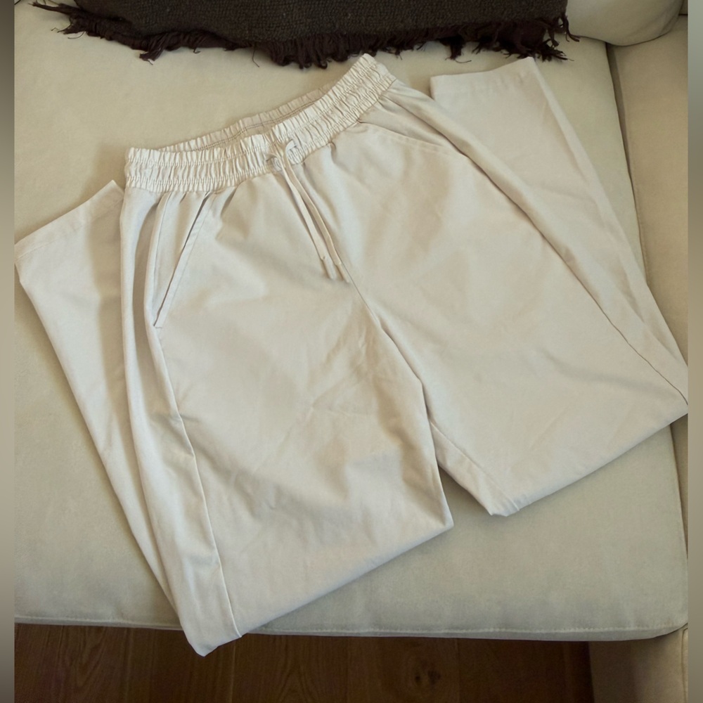 All in motion Cream Elastic-Waist Jogger Pants